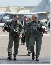 The Samurai chatting with the President on the flight deck of the USS Abraham Lincoln--click to listen.